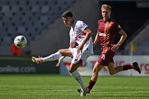 لاستكمال رحلة الحفاظ على اللقب.. الزمالك يستضيف ستيلينبوش في ربع نهائي الكونفدرالية